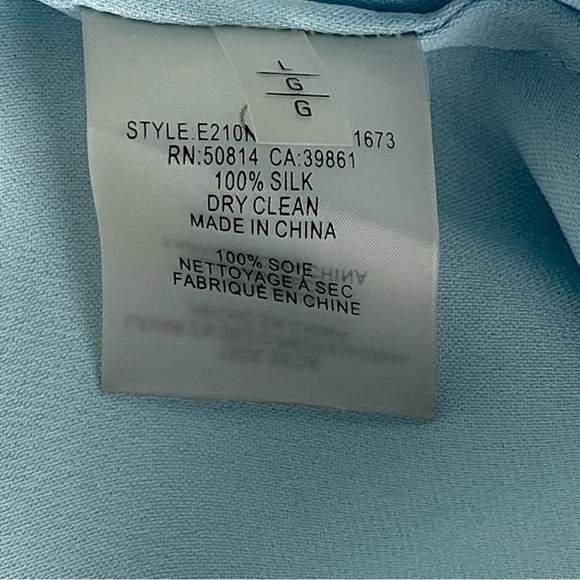 Elie Tahari Jolene Pleated Front, Long Sleeve Hi-Low Hem 100% silk Blouse Sz L - Picture 8 of 8